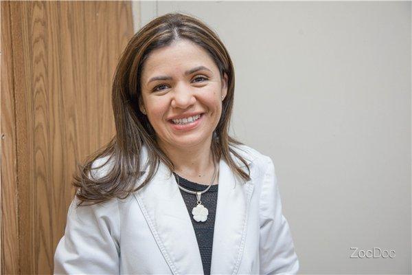 Dr .Claudia VIdes