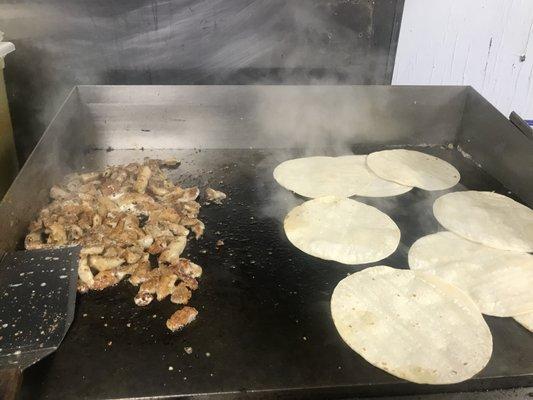 UNOs Rico's tacos de tripa vien dorada