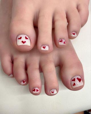 Nothing better than your toes matching the sweetest  nail set!