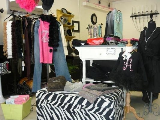 Aine's Boutique