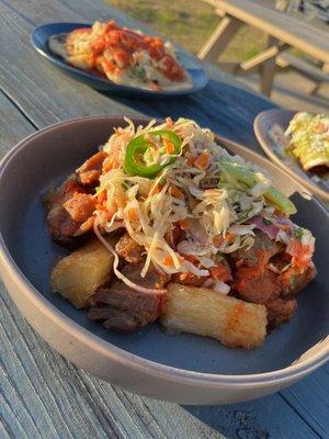 Yuca con chicharrón