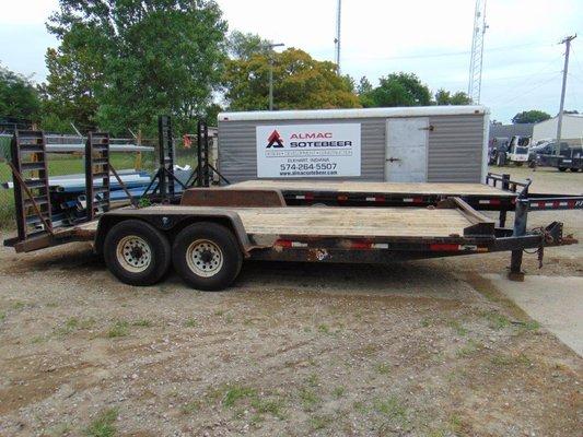 Trailers and used sawmill equipment for sale in Middlebury, Indiana. See full listings at showcaseequipment.us