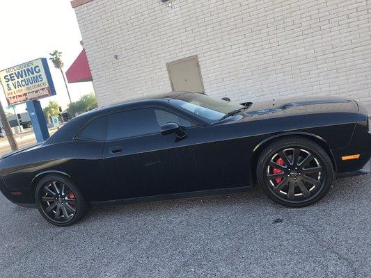 Tinted this beautiful Dodge Challenger !