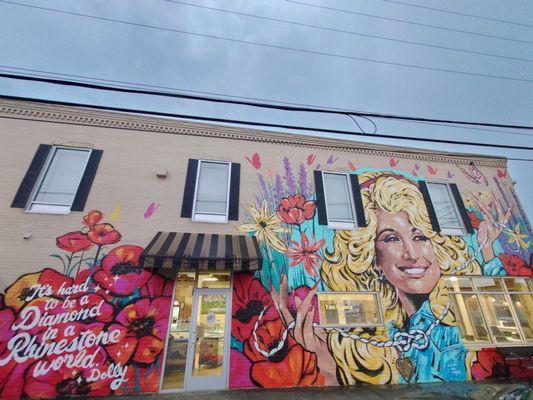 It's even harder to be perfectly creamy in a lactose land, but The Spot blooms like Dolly in the mural on the side of the store.