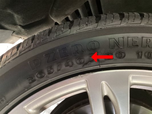 Damaged tire as sold by Driver's Mart.