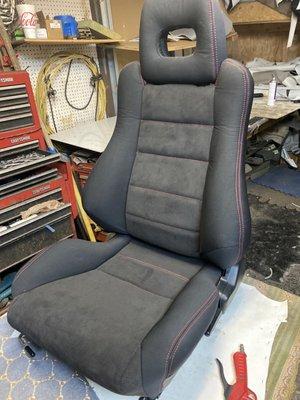 Custom CRX seat that Leo designed and built