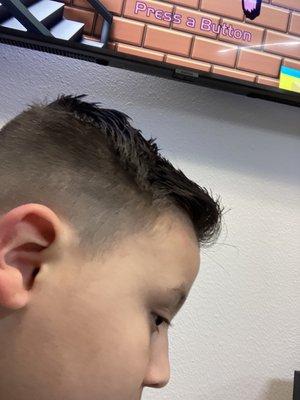 Nice haircut from the barber himself.