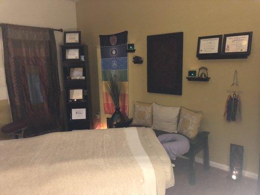 A warm , professional , and Therapeutic environment to promote wellness and healing .