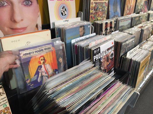 About a 20% selection of new releases vs 80% pre-1990s-released LPs