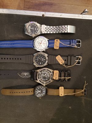 Great collector watches including dive watches, gold watches and more.