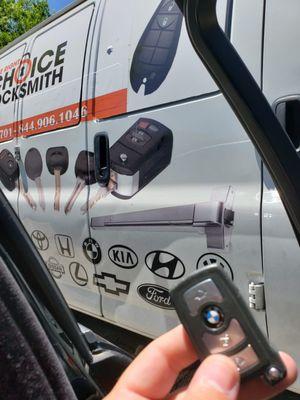 Right Choice Locksmith duplicate Car keys or New Keys