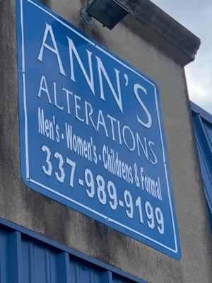 Sign outside of Ann's Alterations