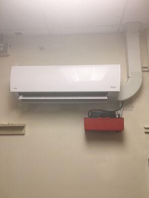 New Fujitsu ductless mini-split installed in bank's server room.