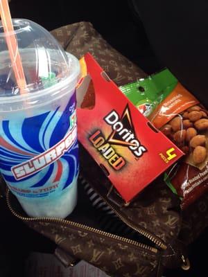 Free nuts with purchase of any drink thanks to 7-11 app