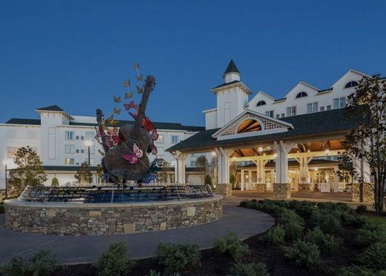 Dollywood Dreammore Resort approx 1 hr travel time from Tyson