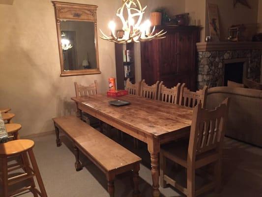 Large dining rooms for large groups and families