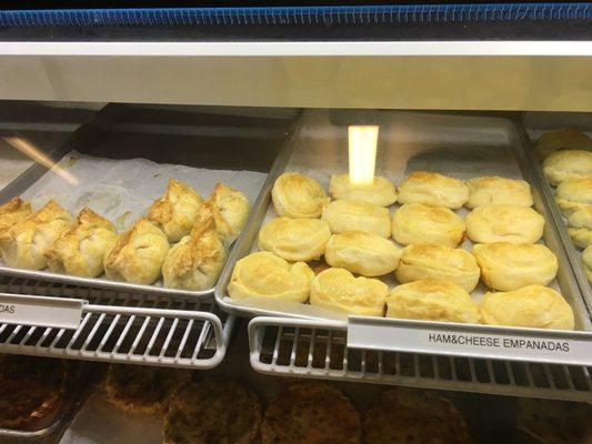 Empanadas: bland Kolache s