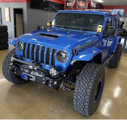 2022 Hydro Blue 392 Rubicon