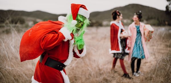 Fun family Christmas shoot