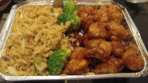 General Tso combo comes with pork fried rice and an egg roll