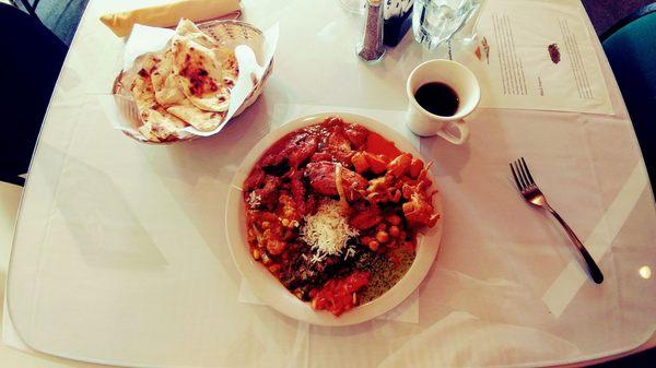 Back at Taj lunch buffet. Always good, friendly/attentive service. Curries, tikka, saag, birsani, Nan...condiment bar. $10 nice.