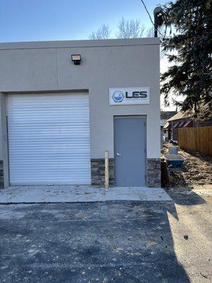 Laundry Equipment Services, Inc. main entrance.