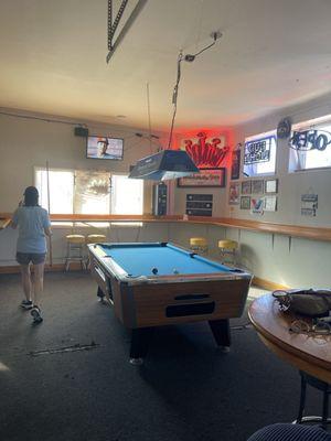 Pool table