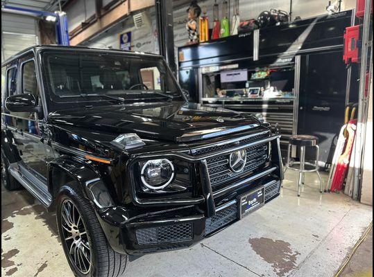 Servicing a G-Wagon