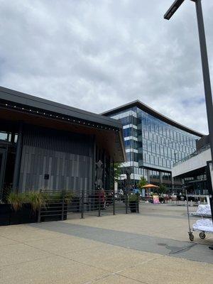 Shake shack + QGC patio with fountains on. Check out the free towels for children