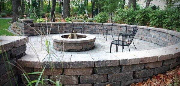 Outdoor firepit.