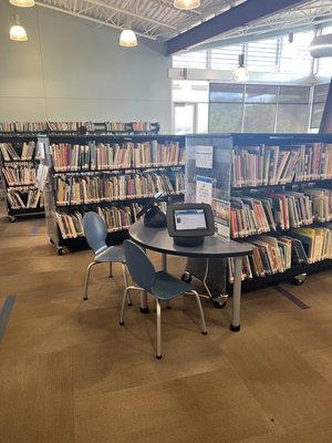 Lake Travis Community Library