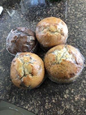 Muffins Chocolate, Banana Nut, Almond Poppy, & Blueberry