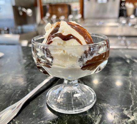 Vanilla Ice Cream with Hot Fudge