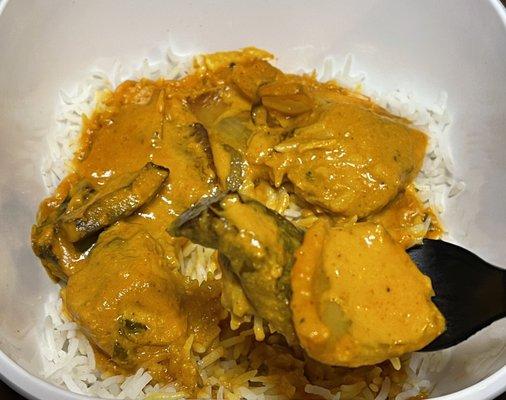 3. Chicken Tikka Masala over rice (takeout) includes peppers and onions