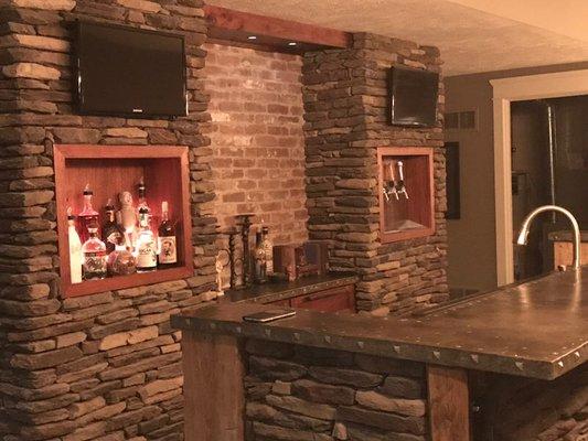 Custom stone veneer bar - Omaha, NE