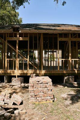 Hampton Park Terrace / Renovation