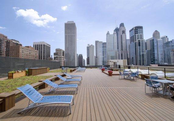 Beautiful rooftop deck with a skyline view in Chicago's Gold Coast