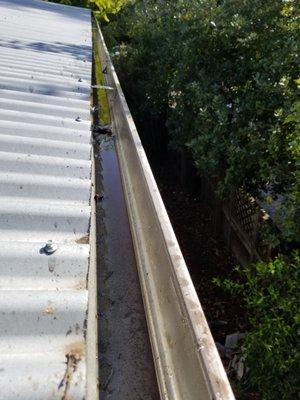 Gutter cleaning in los Altos CA