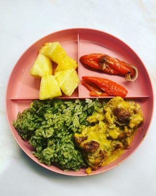 Spinach rice, Chicken with turmeric, bell peppers and pineapple