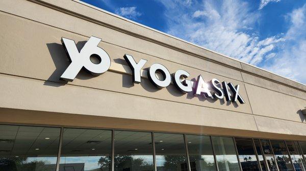 YogaSix Meyerland