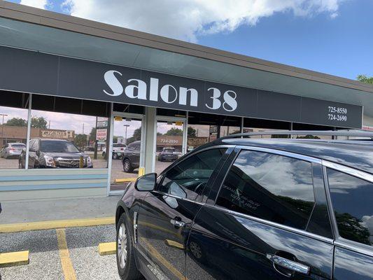 Salon 38