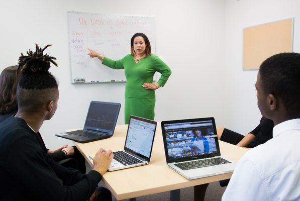 Crystal Kendrick facilitating a focus group