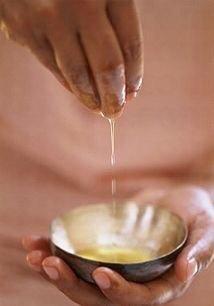 Natural oils are used to moisture the skin and hair