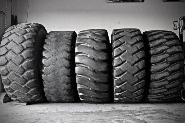 Tires from 200 lbs - 1,000 lbs