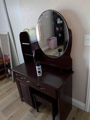 Vanity table mirror painted done!