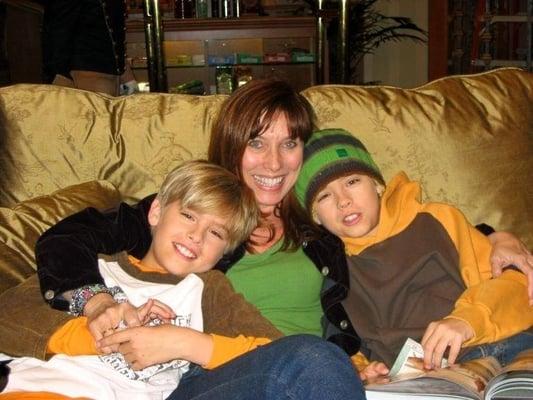 My favorite teacher with dylan and cole sprouse... hey mk!