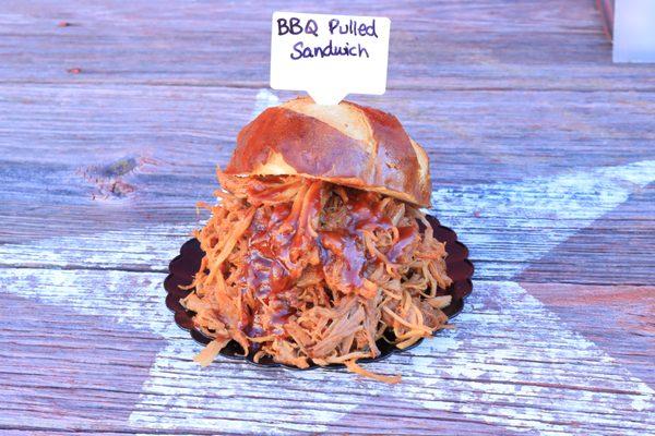 Rick's Shack Outback (BBQ pulled pork)