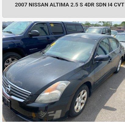 2007 Nissan Altima 2.5 S Asking $4,500. Miles 176k