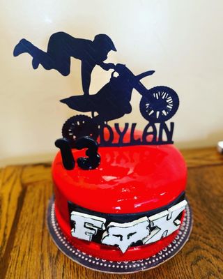 Dirt bike cake