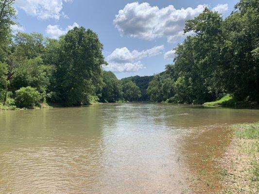 Green River from Dennison Ferry to Green River Ferry - constant easy flow.